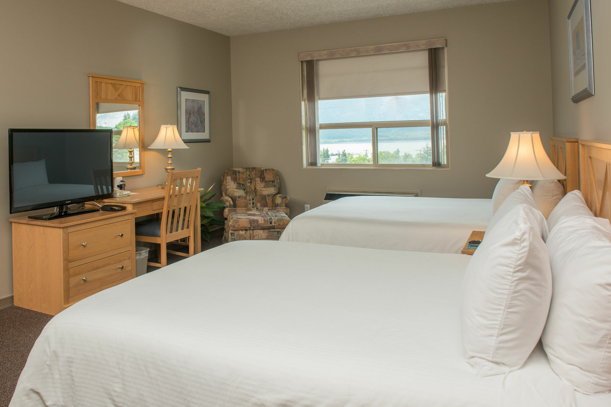 Hilltop Inn - Salmon Arm Exteriér fotografie