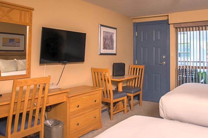 Hilltop Inn - Salmon Arm Exteriér fotografie
